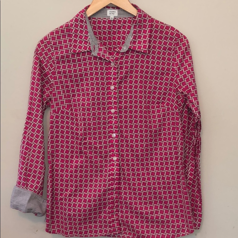 Crown & Ivy Button Up